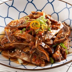 ยำหูหมูแก้ว