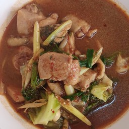 แกงอ่อมไก่