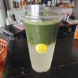 มัทฉะน้ำมะพร้าว