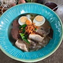 ก๋วยจั๊บญวนปลา