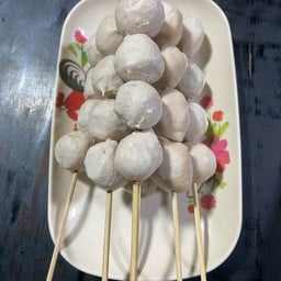 โจ ลูกชิ้นทอด