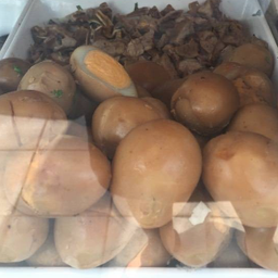 ไข่ 1 ฟอง 10 บาท