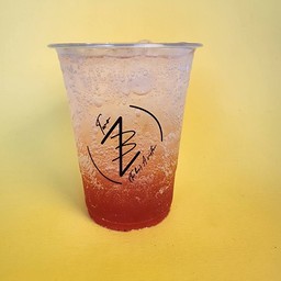 สตอเบอรี่โซดา