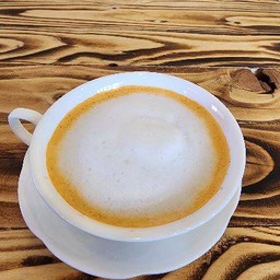 ชาไทยนมสดร้อน