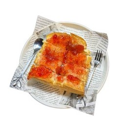 ขนมปังปิ้งไส้แยมสตอเบอรี่