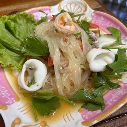 ยำเส้นเล็กรวมมิตร