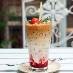 Ice strawberry  coffee latte