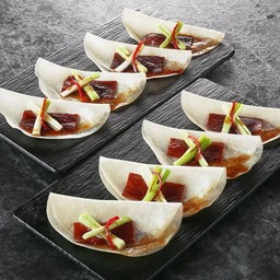 เป็ดปักกิ่ง 8 คำ