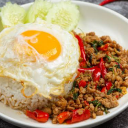 กระเพราแซ่บ ครัวแม่มะลิ