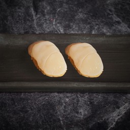 ซูชิหอยเชลล์ ( 2 คำ )