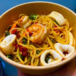 กะเพาสปาเกตตี้ทะเล