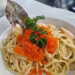 [อร่อยซ่ากับโค้ก] สปาเกตตี้ครีมมันกุ้งไข่กุ้ง +  โค้ก ออริจินัล (กระป๋อง) 