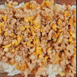 ข้าวไก่สับกระเทียม