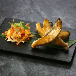 ปลากระพงทอดน้ำปลา 3ชิ้น