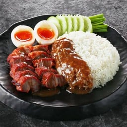 ข้าวหมูแดง ไข่ยางมะตูม