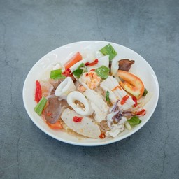 ยำรวมมิตร (ร้านวีระข้าวต้ม ต้มยำ)