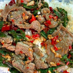 ข้าวกะเพราเนื้อสด