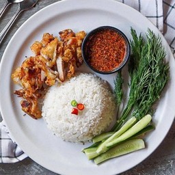 ข้าวหมูทอดน้ำจิ้มแจ่ว