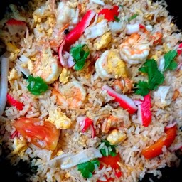 ข้าวผัดกุ้งปูอัด