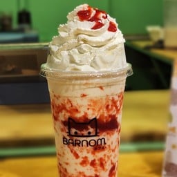 นมสดสตอเบอร์รี่ปั่น Topping