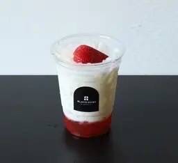 STRAWBERRY FRESH MILK