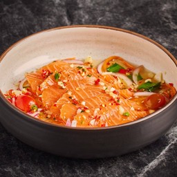 ยำแซลมอน