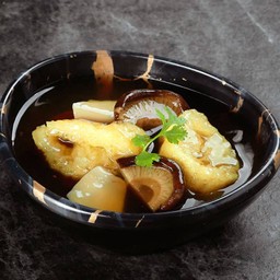 กระเพาะปลาน้ำแดง