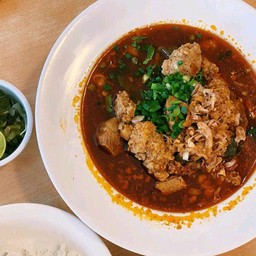 ขนมจีนน้ำเงี้ยว