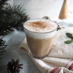 Hot Gingerbread Latte จินเจอร์เบรดลาเต้ร้อน
