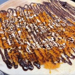 เครปฝอยทองเม็ดมะม่วงหิมพานต์