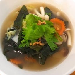 ต้มจืดเต้าหู้สาหร่ายเจ