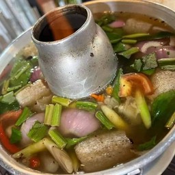 ต้มยำรวมมิตร(น้ำขึ้น น้ำไส)