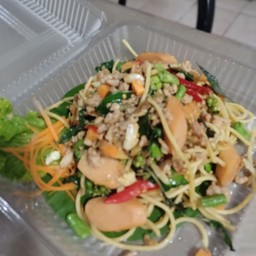 สปาเก็ตตี้ผัดขี้เมา