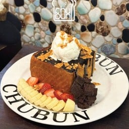 บิ๊กบันบราวนี่กล้วยสตอร์เบอร์รี่