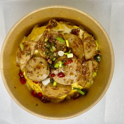 ข้าวไข่ข้นหมูยอผัดพริกเกลือ