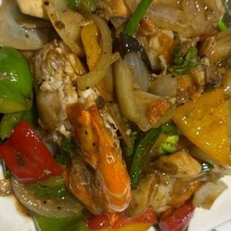 กุ้งผัดพริกไทยดำ