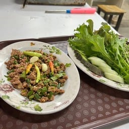 ลาบวัว