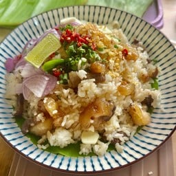 ข้าวผัดมันเนื้อแดดเดียว