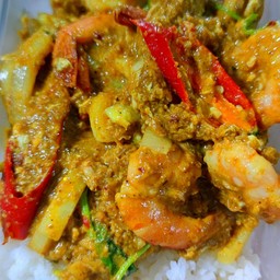 ผัดผงกะหรี่กุ้ง