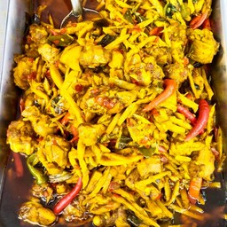 ผัดหน่อไม้ไก่