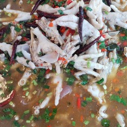 ต้มตีนไก่