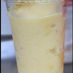 สับปะรดปั่น (ร้าเตยชากาแฟอัมพวา)