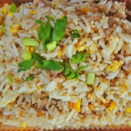 ข้าวผัดหมูสับ (S)