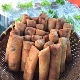 ปอเปี๊ยะทอดbyเชฟอุ๋ยกระทะดำ