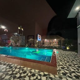King Kong Pool Villa