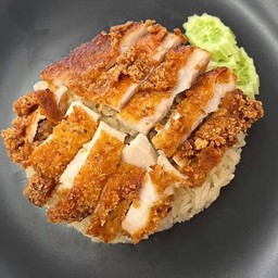 ข้าวหน้าไก่ทอด พิเศษ (เพื่อสุขภาพ)