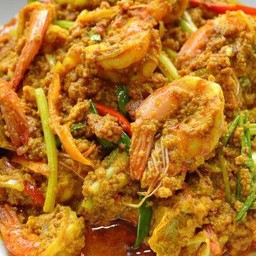 กุ้งผัดผงกะหรี่