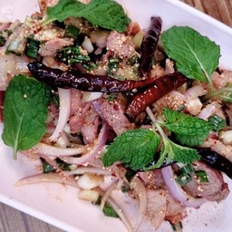 น้ำตกหมู (ใจนางกลางสาริกา)