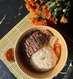 ข้าวหน้าวากิวจิ้มแจ่ว