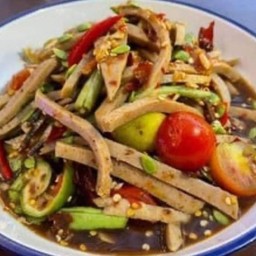 ตำเส้นยอ